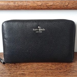 Kate Spade Grand Street Travel Wallet